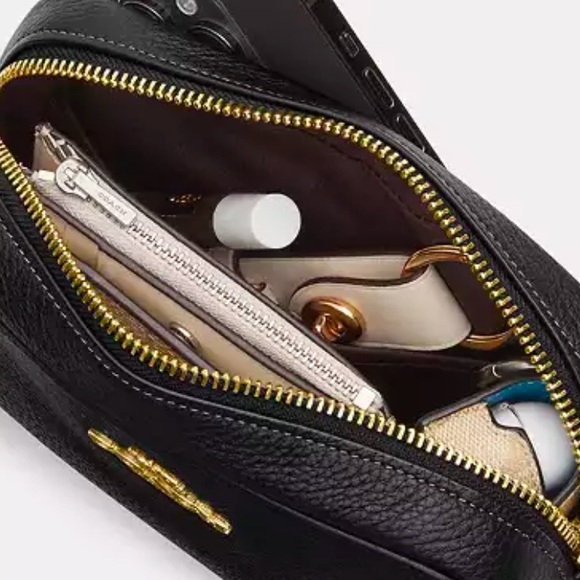 Retail $278 COACH Women’s Bag. NWT Coach Crossbody. Store bag included. - Picture 15 of 15